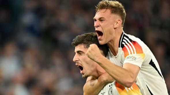 包含斯洛伐克队在比赛中获得胜利，士气大增的词条