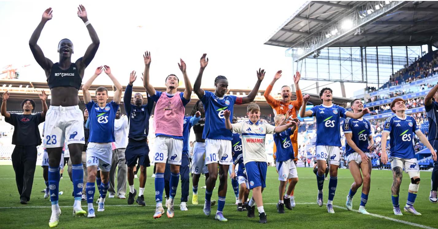 关于斯特拉斯堡球员团结一致，取得胜利的信息