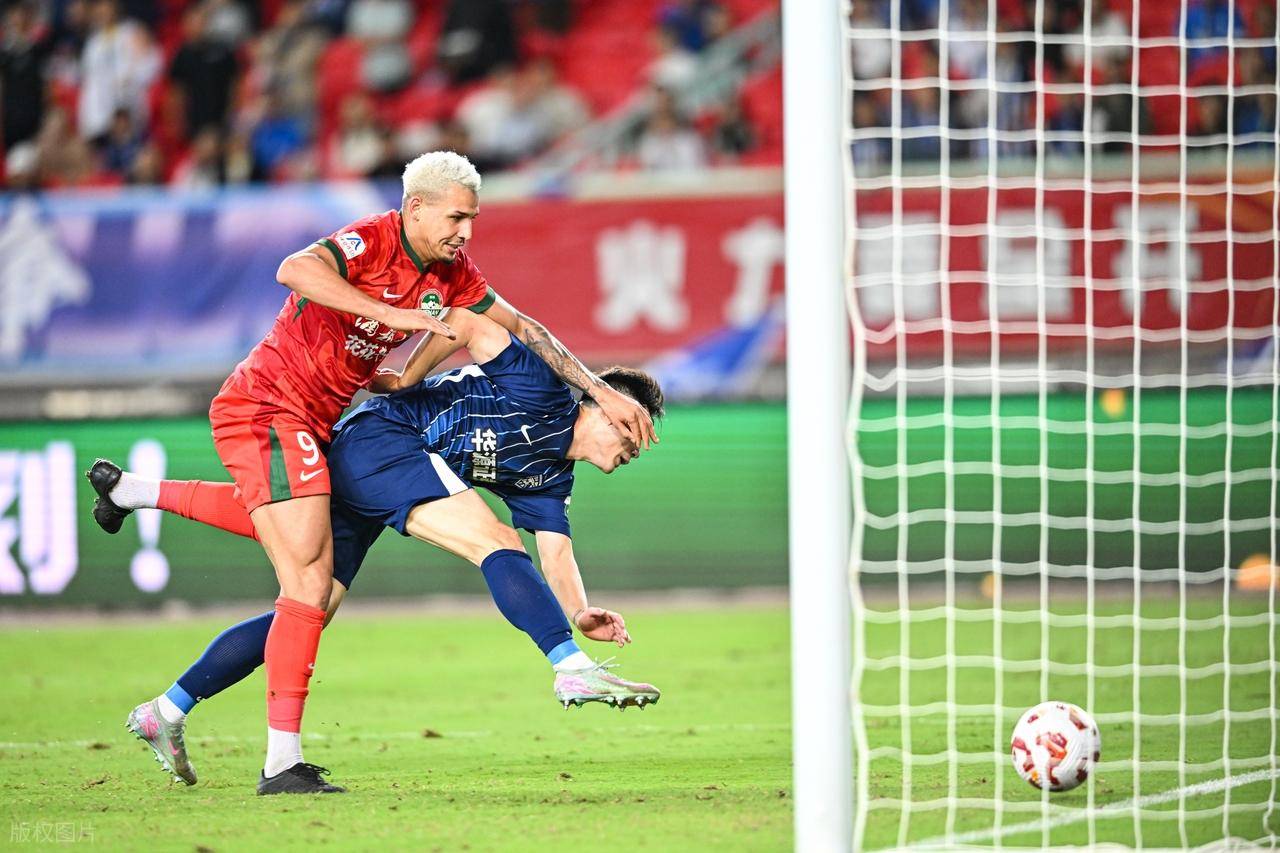 里昂战平AC米兰,拉莫斯梅开二度世界杯的简单介绍 里昂战平AC米兰,拉莫斯梅开二度世界杯的简单介绍