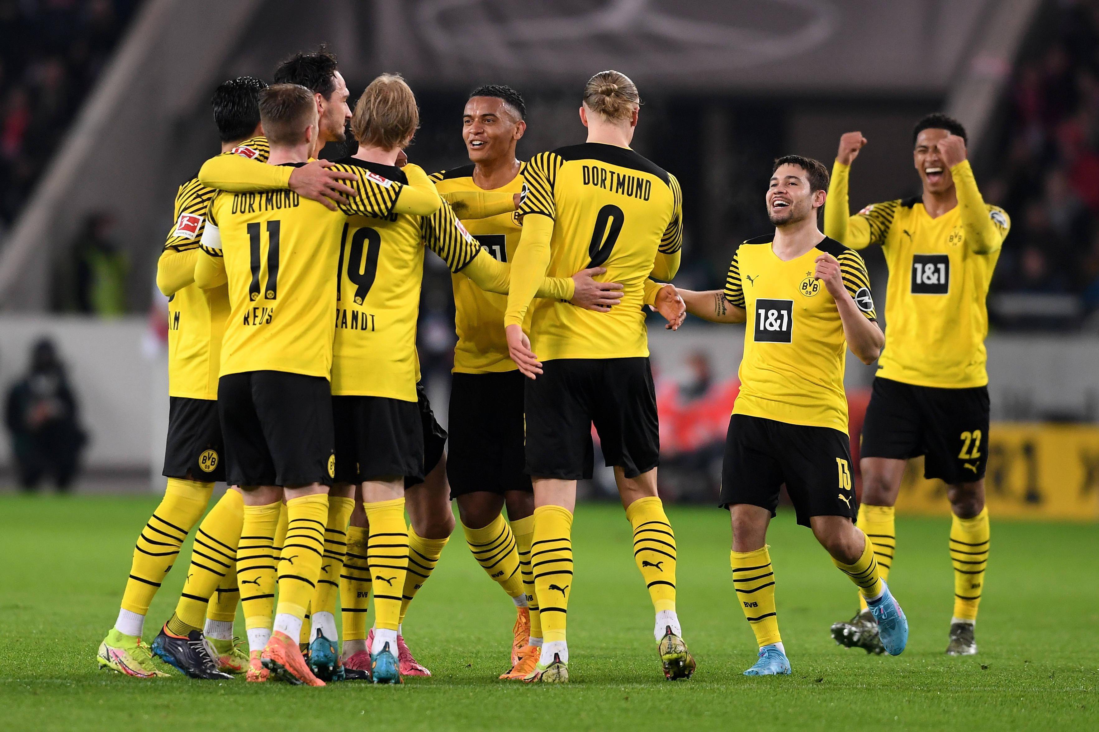 包含多特蒙德前锋连续进球,成为球队最大功臣的词条 包含多特蒙德前锋连续进球,成为球队最大功臣的词条