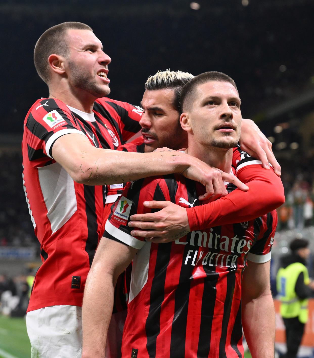 意大利队队员发挥出色,捍卫荣誉的简单介绍 意大利队队员发挥出色,捍卫荣誉的简单介绍